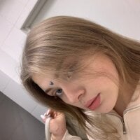 Afrodita_Mimi's Offline Chat Room