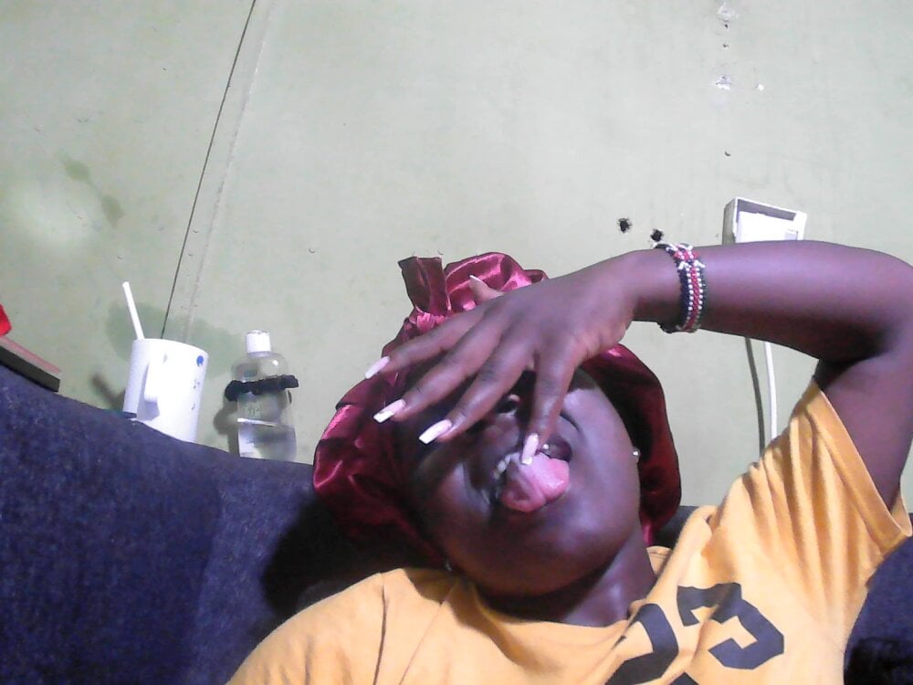 Live sex webcam photo for creamyjuices01 #289916670