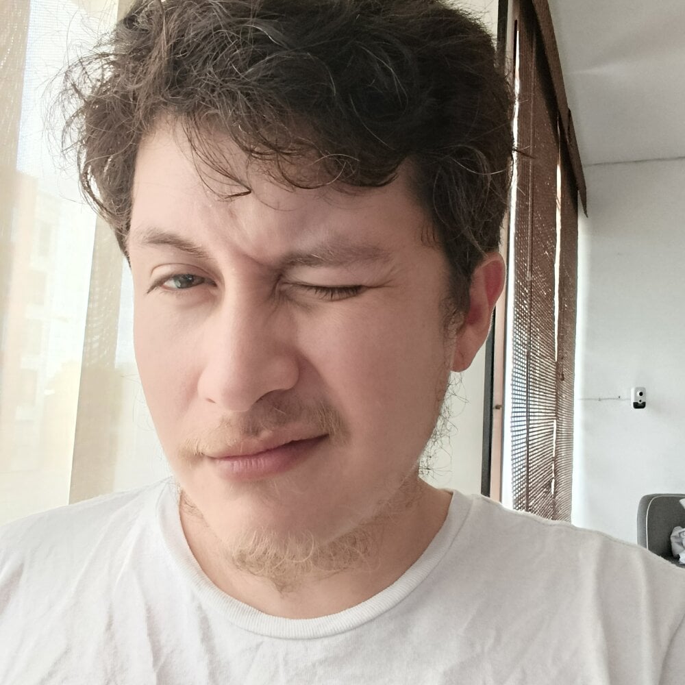 KenAmateur's Offline XXX Chat