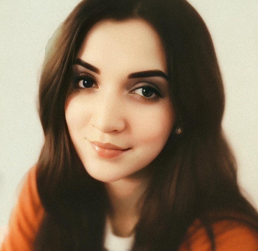 Leonora_Gillian cam Model Profile xHamsterLive