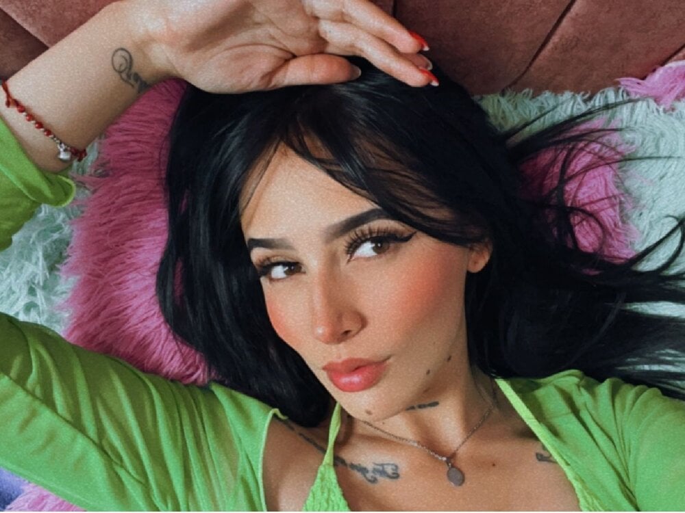 CHANEL_20 profile