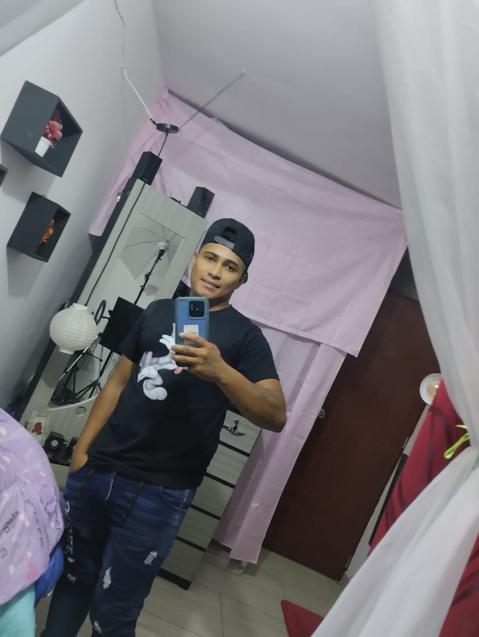 TheRoomGreys
