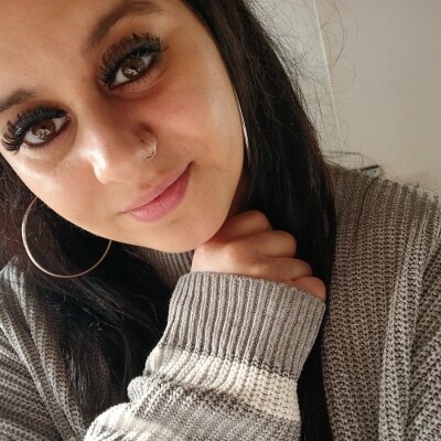 sawsiibrunette94 Live Cam on StripChat and RICams