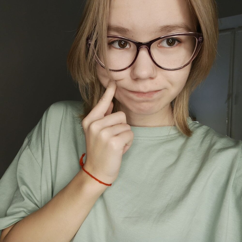 GammaBoobaa – Offline XXX chat