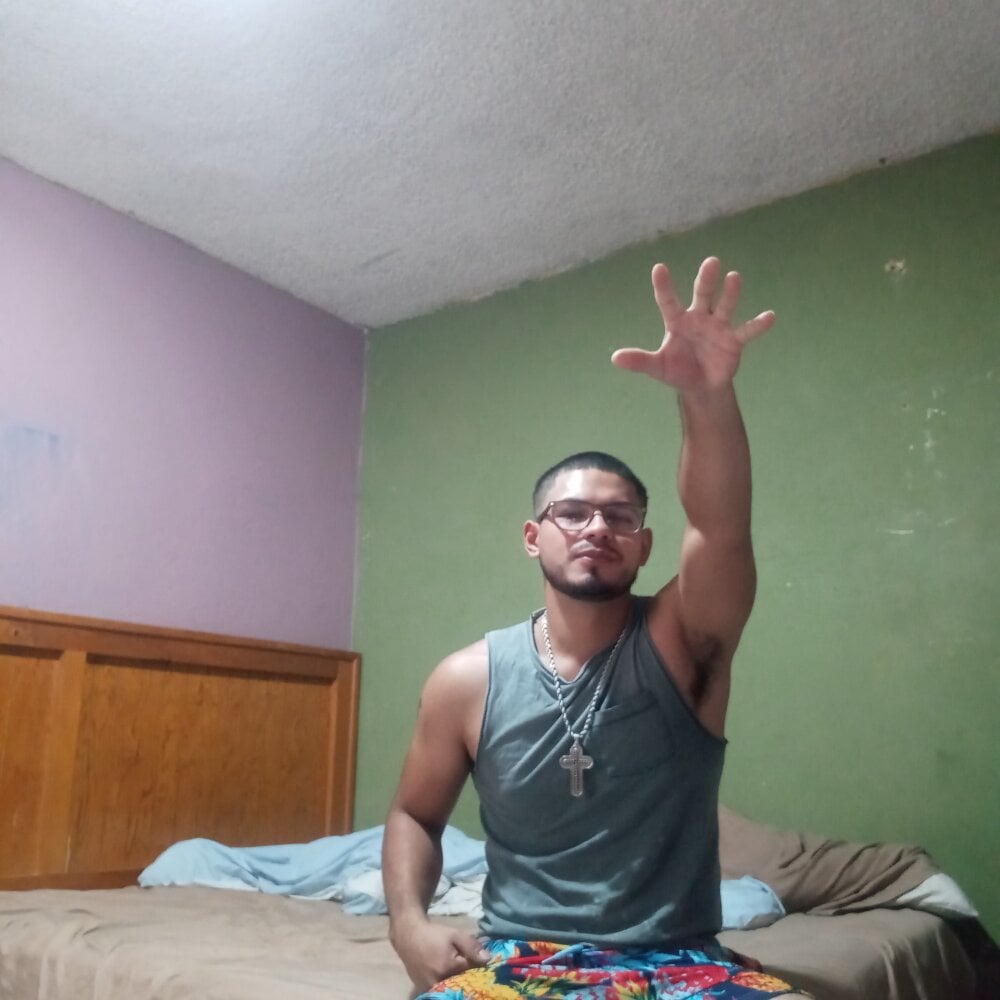 twistermc11 from stripchat