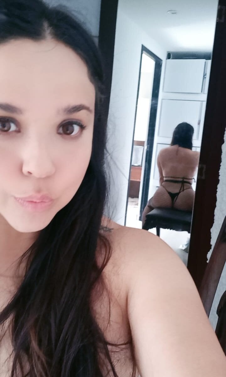 scarlett_manson10 from stripchat