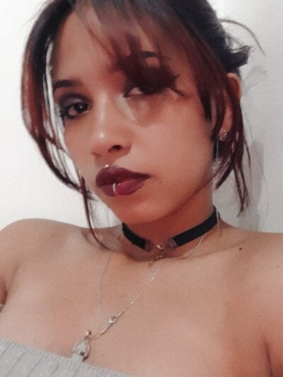 Nilia_ch Female Ahegao Online Webcam Chat