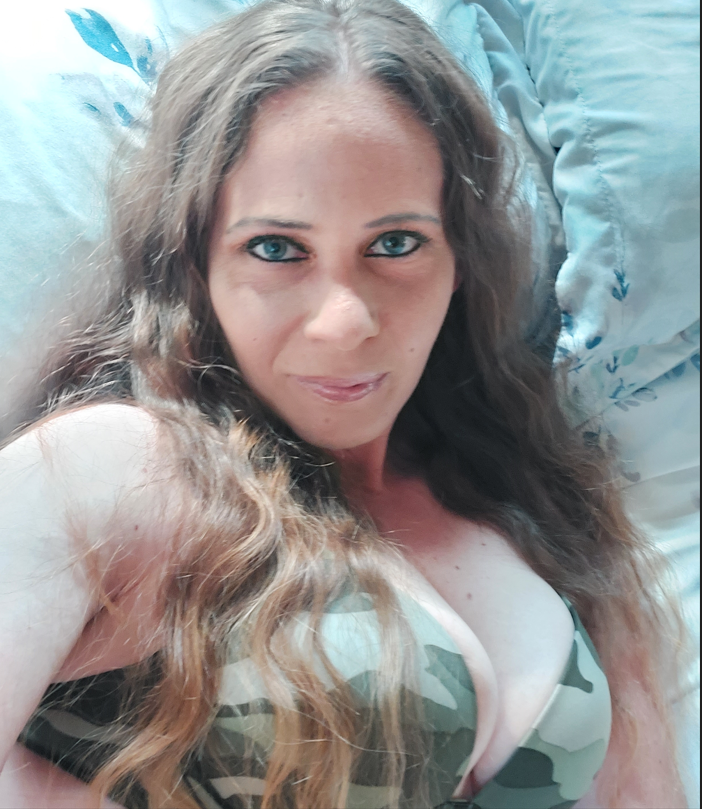 Green_Eyed_Gia