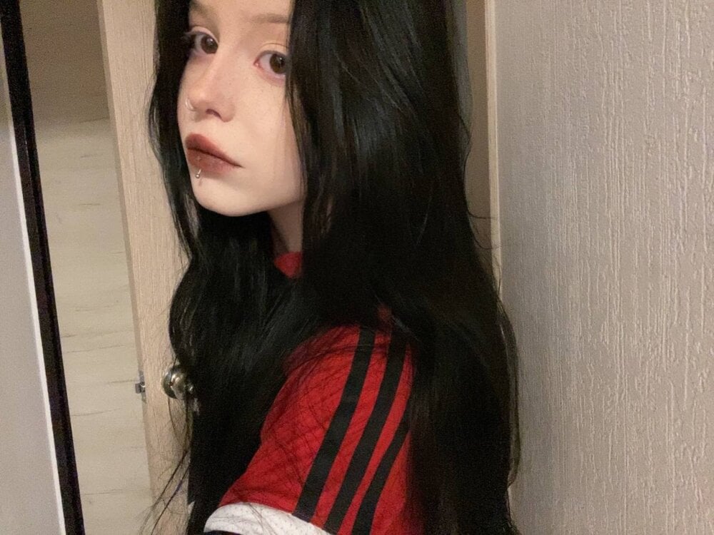 evimoonloll profile