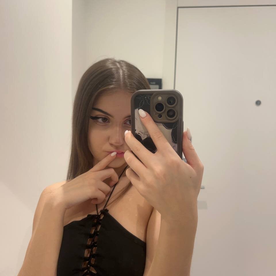 innernoise webcam livesex profile in at-the-garage cams