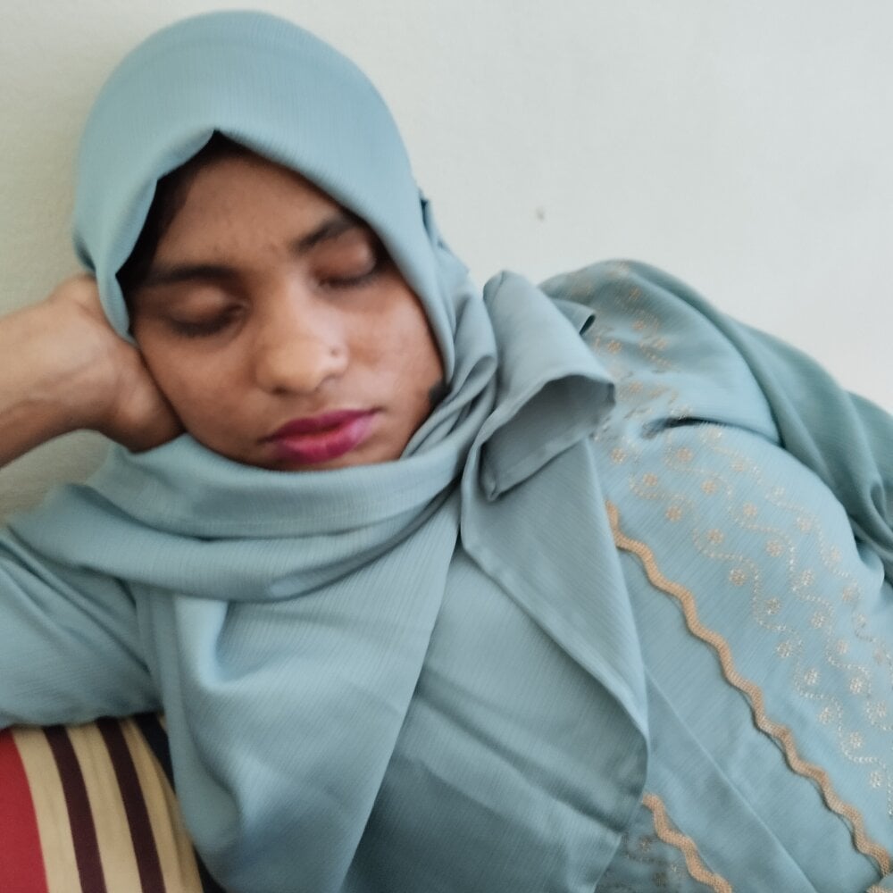 sexy-disha2011 webcam profile - Swiss