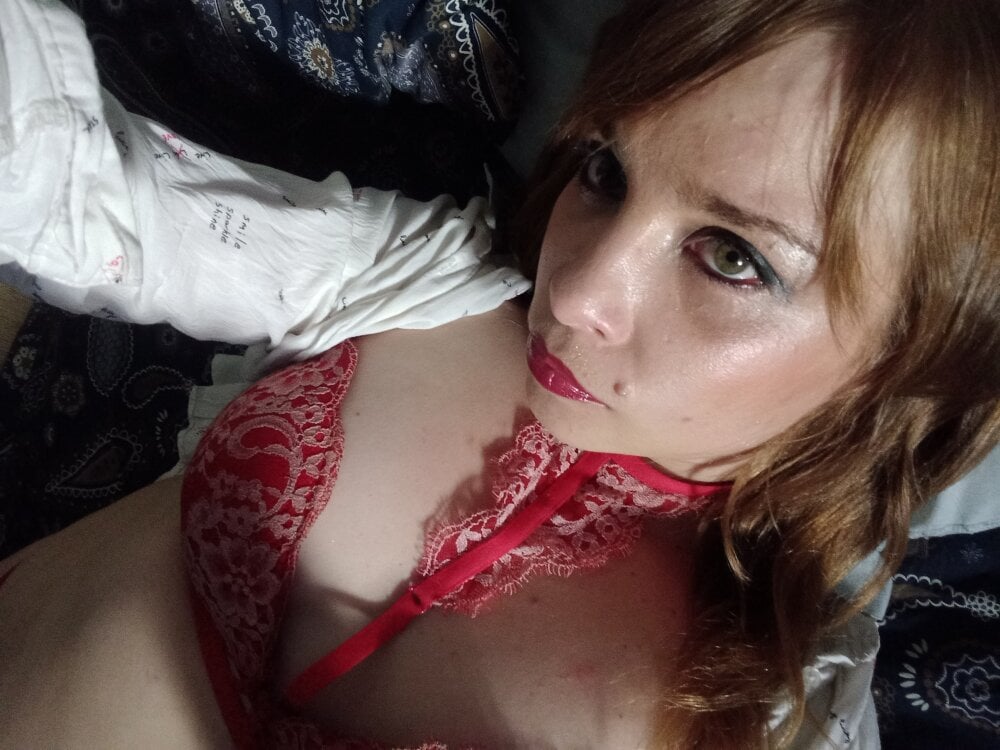 Live sex webcam photo for Alice_Croft #289279478