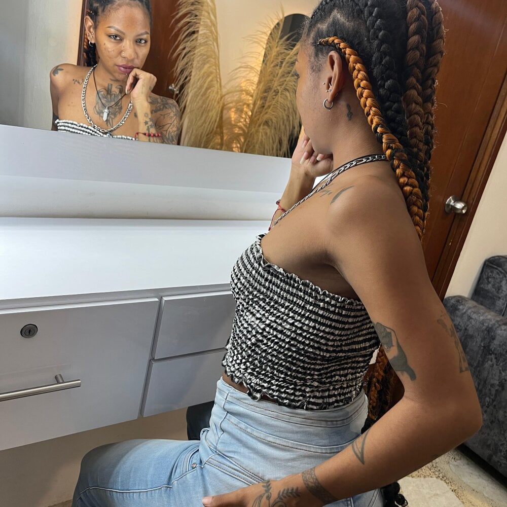 Katalinaebony profile