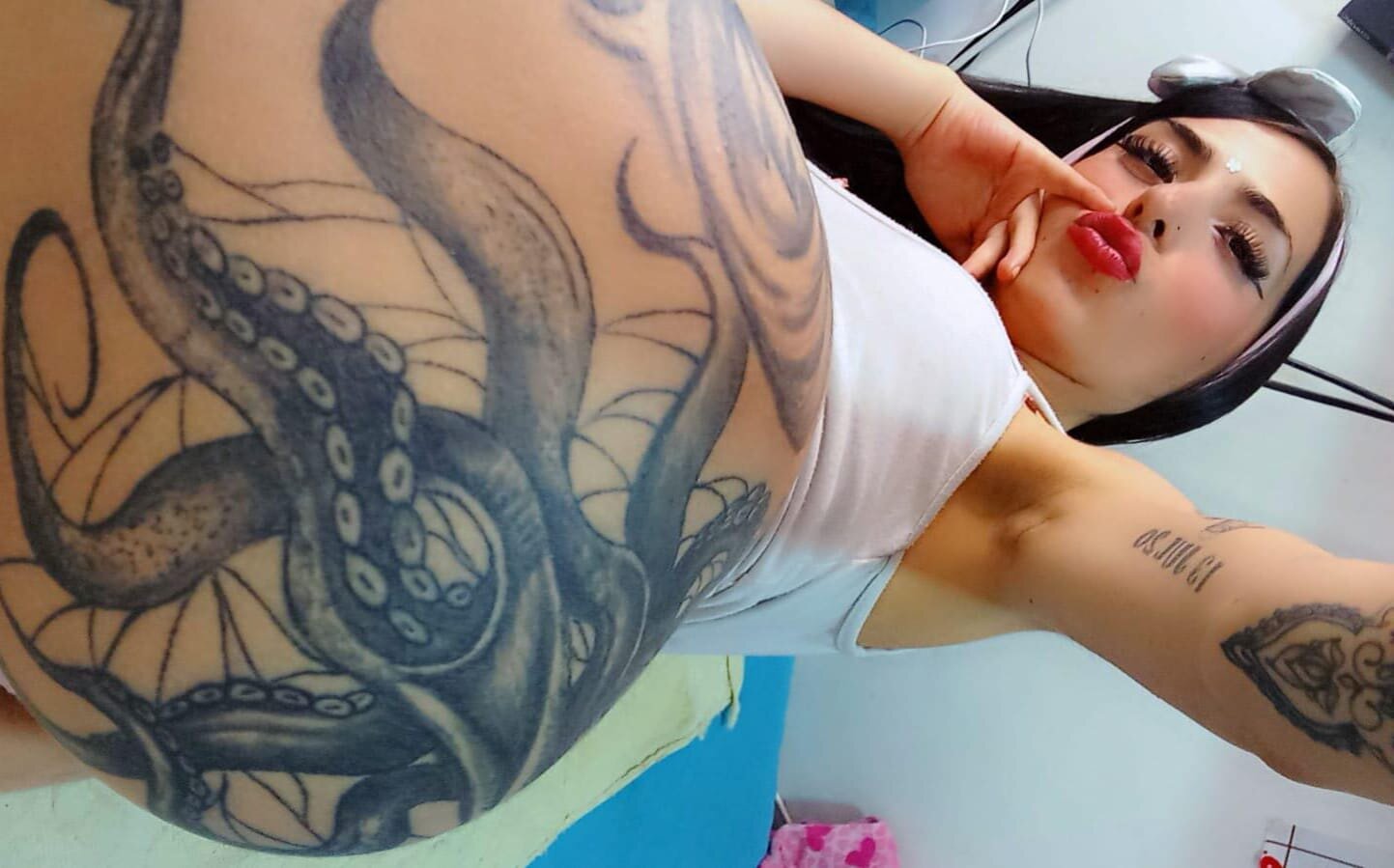 MiaMonrooe