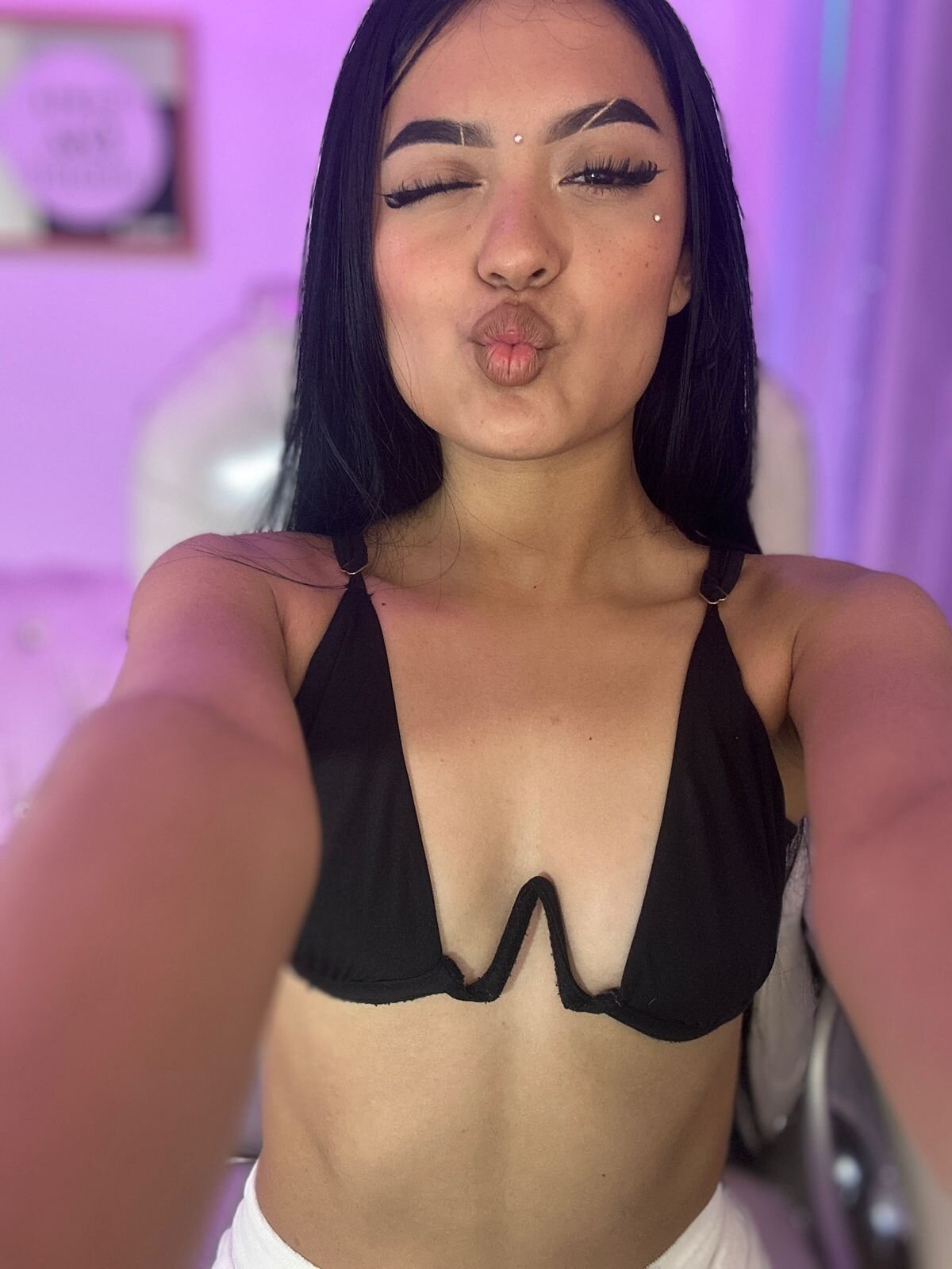 Vicky_Thompons_