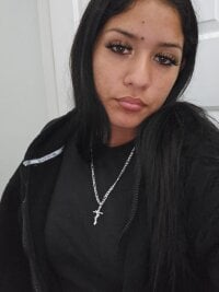 Bigbooty_latina444's Offline Chat Room