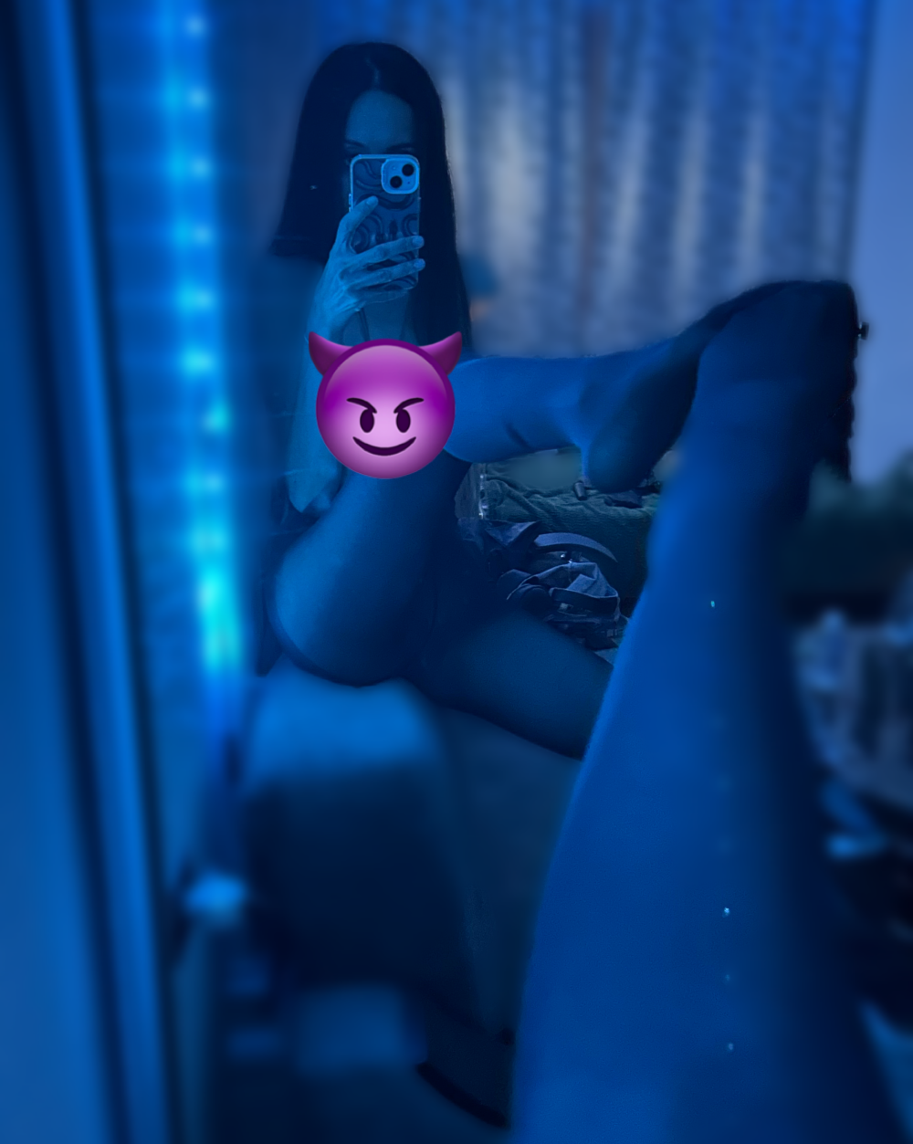 myliveeroticcams.com bellanight livesex profile in thin cams