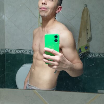 roddyron1n Live Cam on StripChat