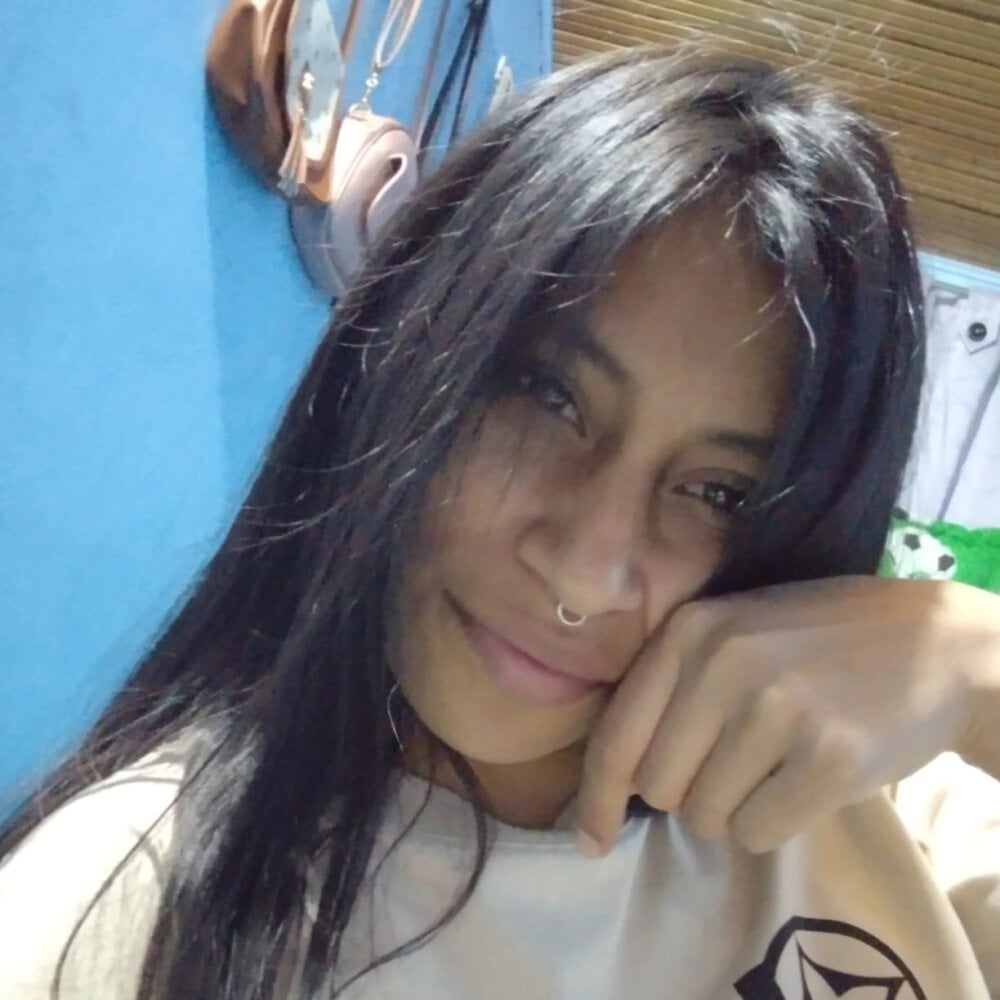 iluvcams.com pocahontastw livesex profile in coolest-place-on-earth cams