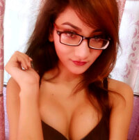 riya_moni077's Offline Chat Room