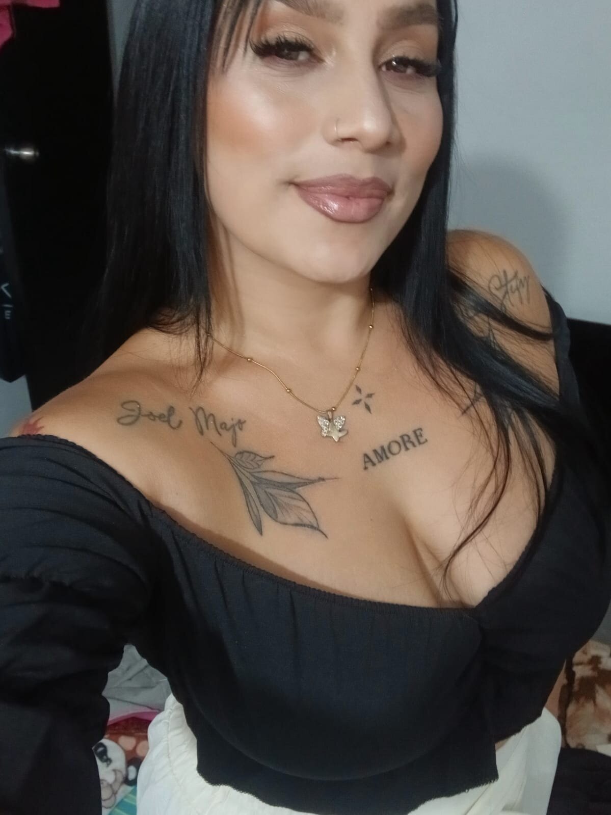 Naomi_smiith