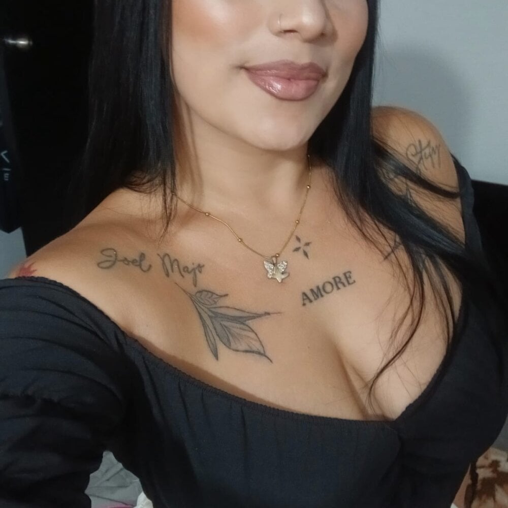 Naomi_smiith's chat room