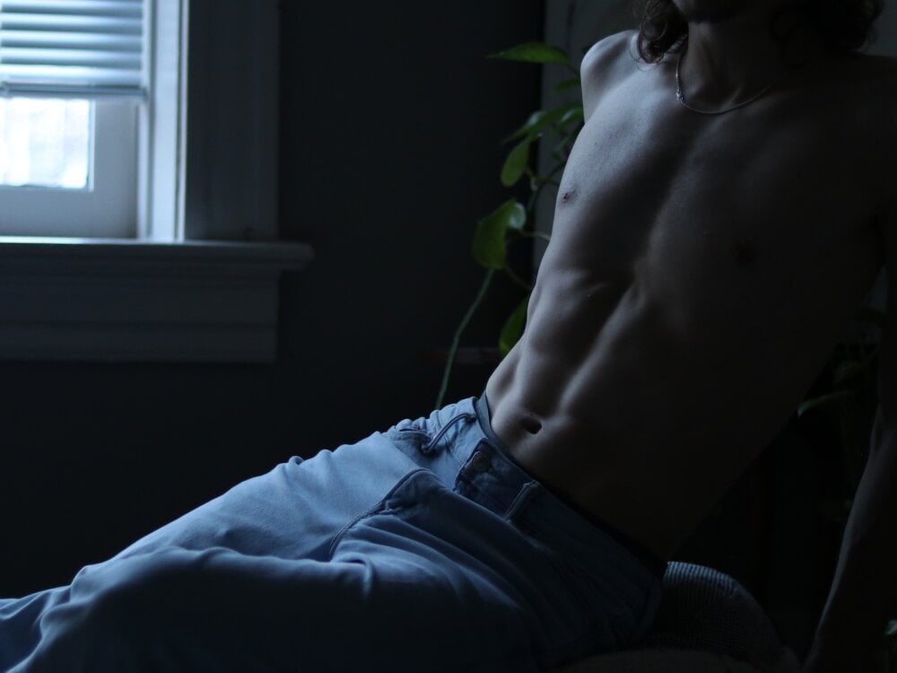 yungkinkytwink from stripchat