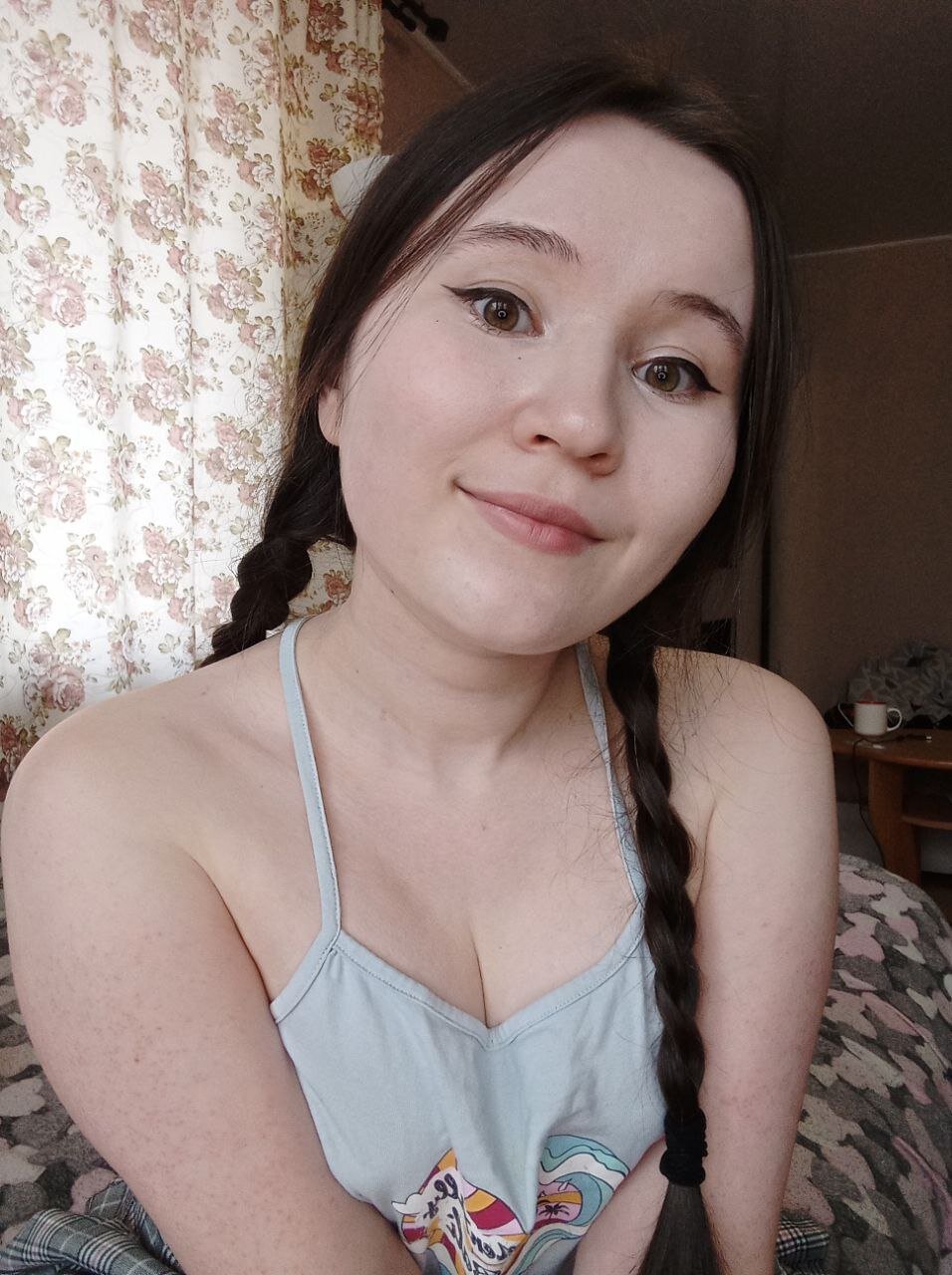 Honey_Iris_