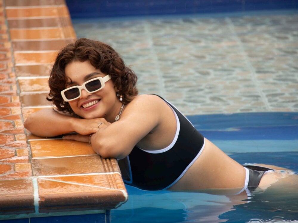 Ahislin_Soul's Offline XXX Chat