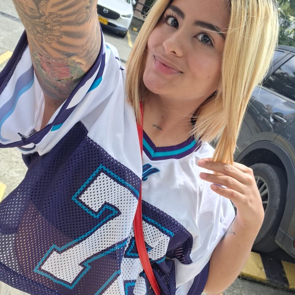 stripchat eva__cutte webcam profile pic via amateursex-livecam.com