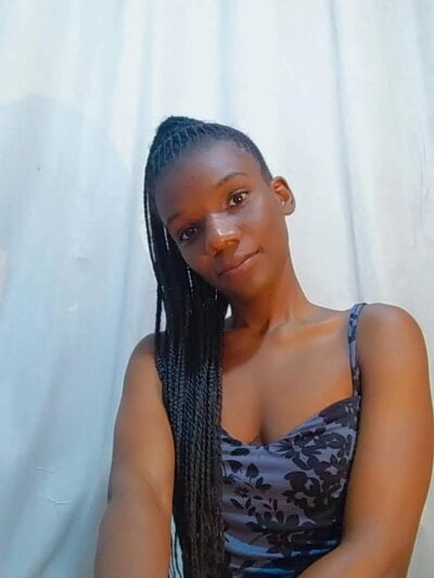 petitelavishey profile