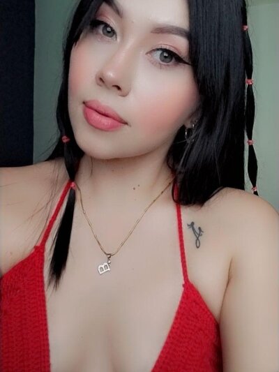 liiilytaylor2 from stripchat