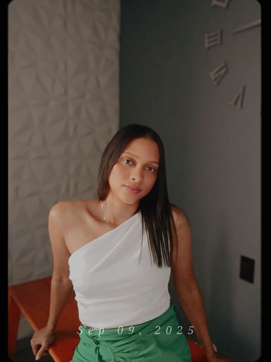 sexlivecamsites.com sagy_jewel livesex profile in in-the-dungeon cams