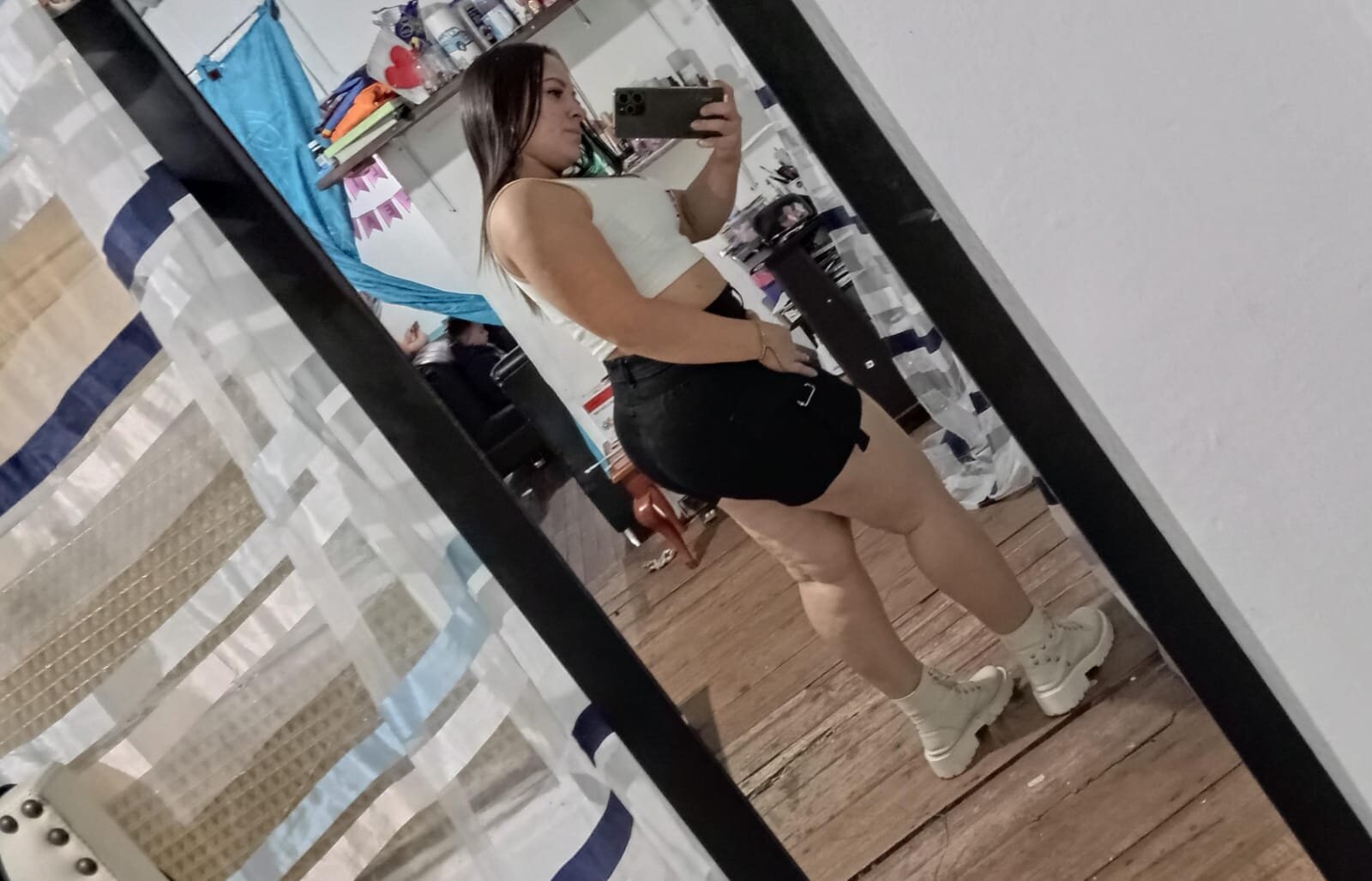 Aria_Bonnet