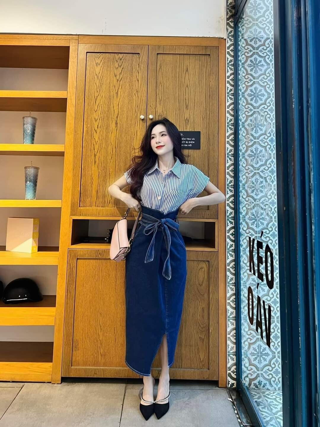 LINDA_0909 live webcam