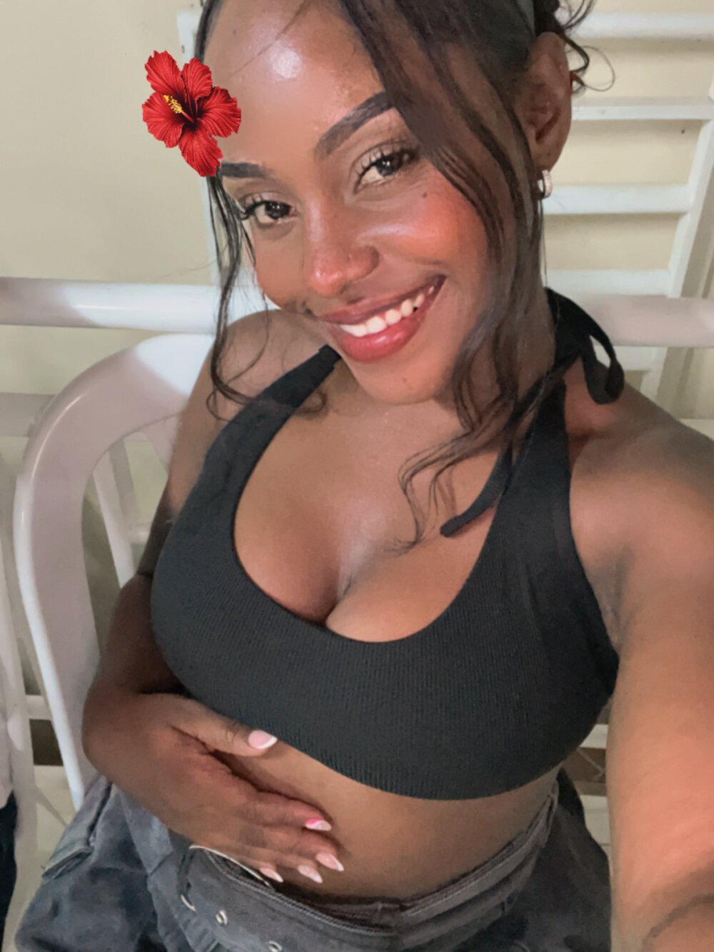 xxx-topcamgirls.com skarlet_rossy livesex profile in land-of-good-girls cams