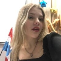 Iris_Isitt Adlı Modelin Çevrimdışı Sohbet Odası