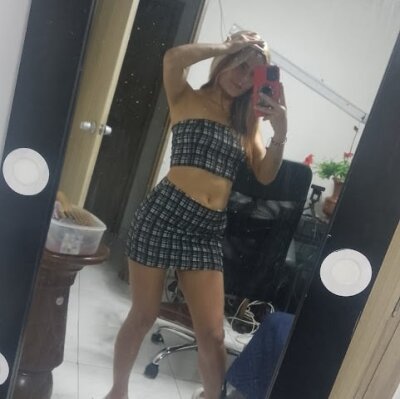 Anita_2703