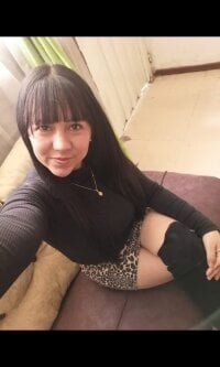 Slut_Milf's Offline Chat Room