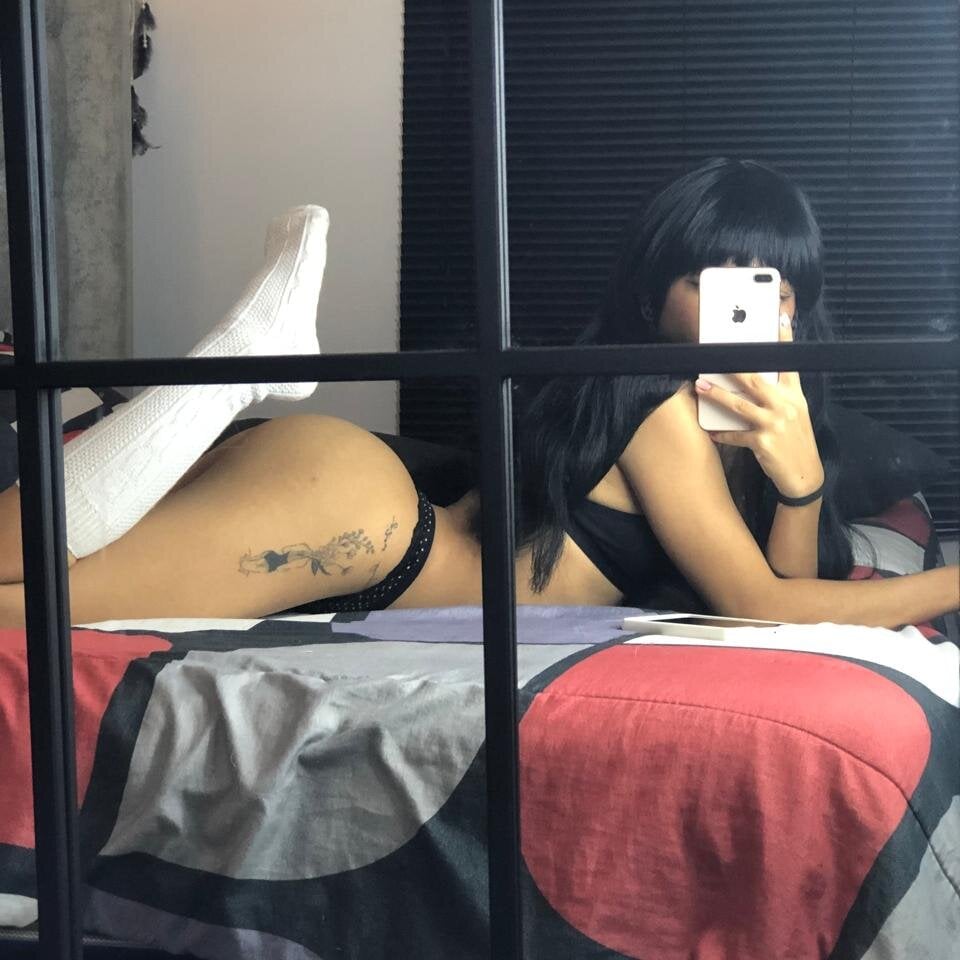 LuucyBloom_ profile