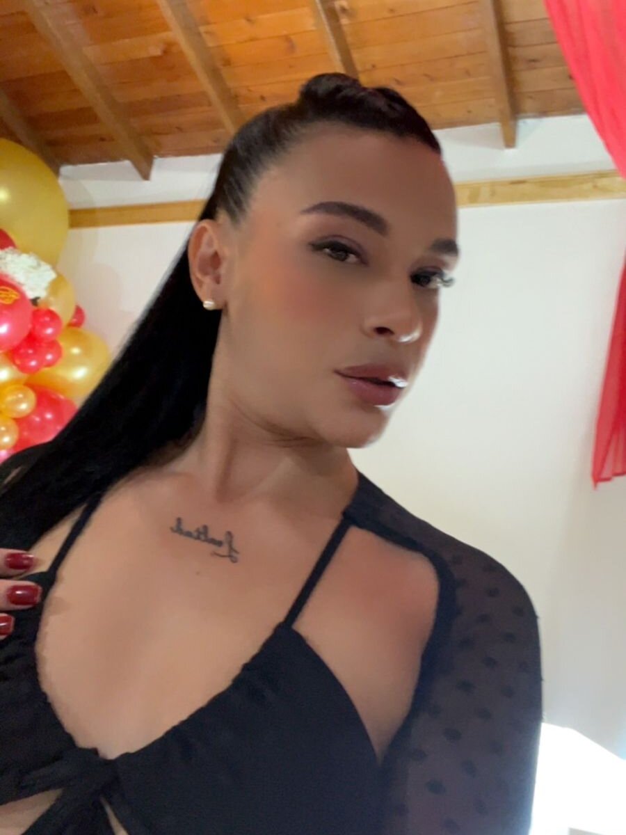 elivecams.com Nahomi27 livesex profile in colombia-co cams