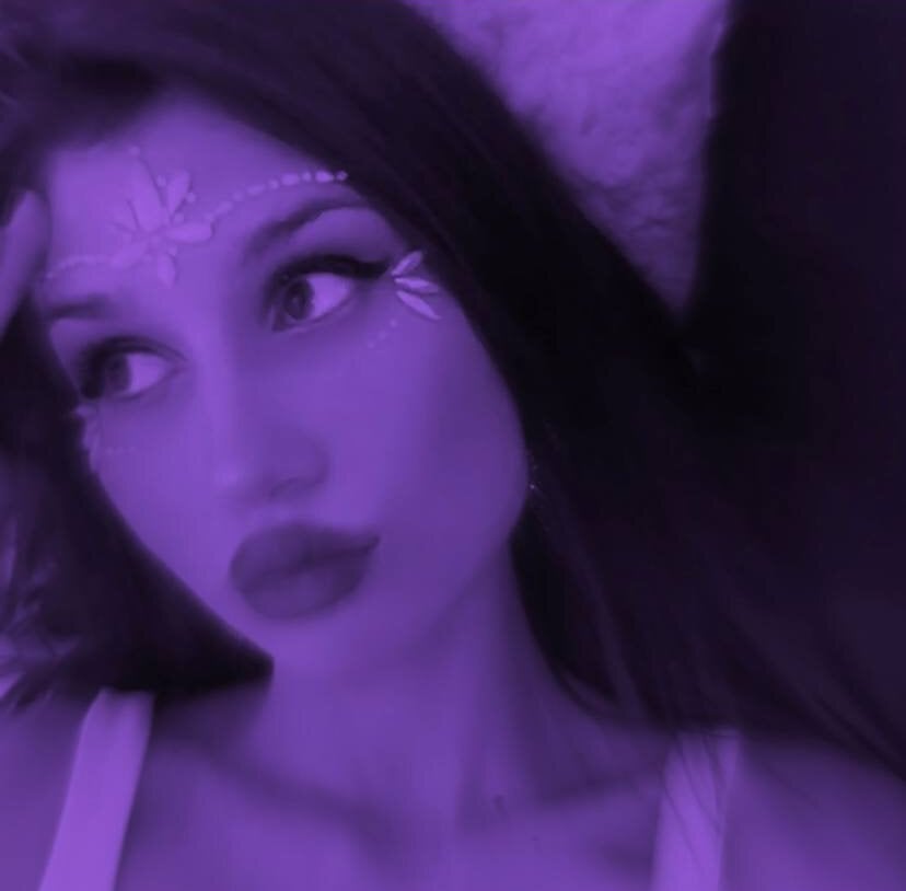 Mollyinyourmind's Offline XXX Chat