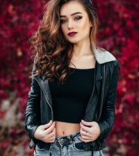 Nikki_loves_u's Offline Chat Room