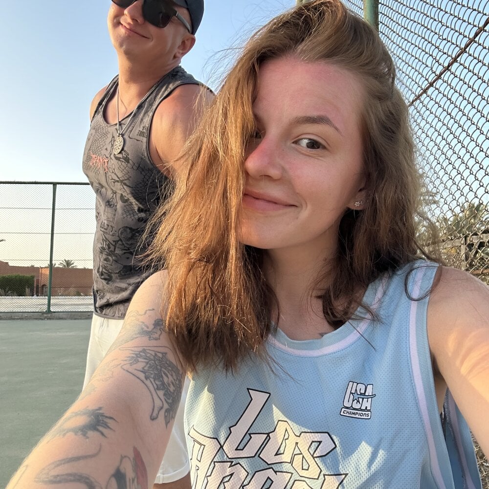 sweet___bunnies from stripchat