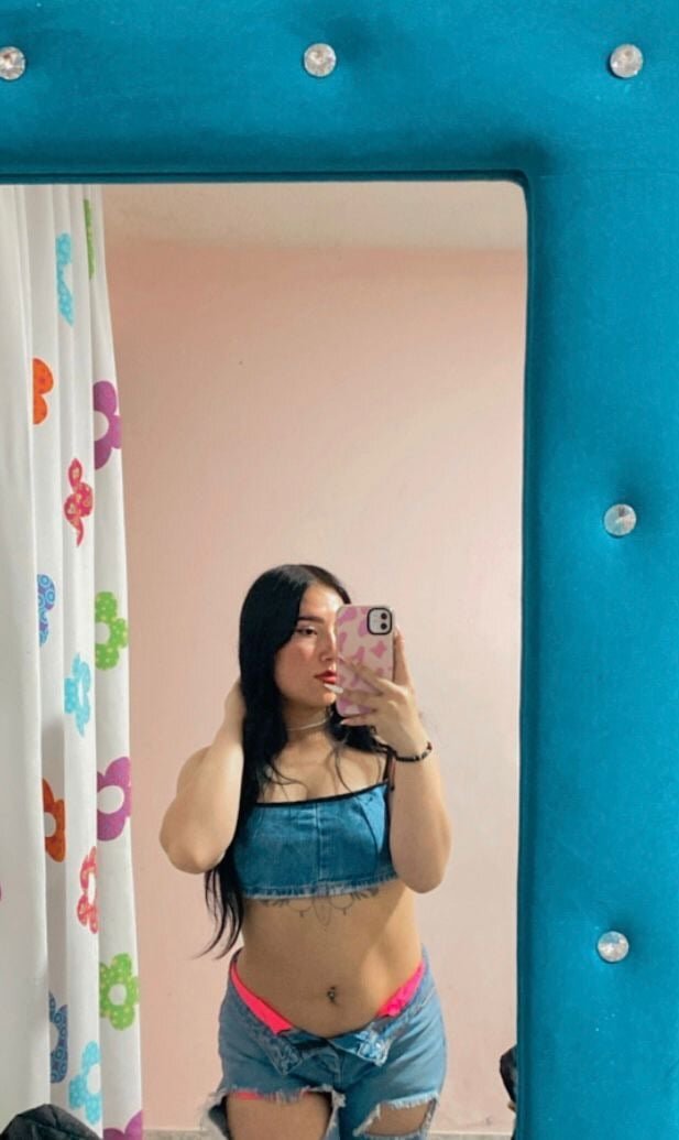 Lia_pink10