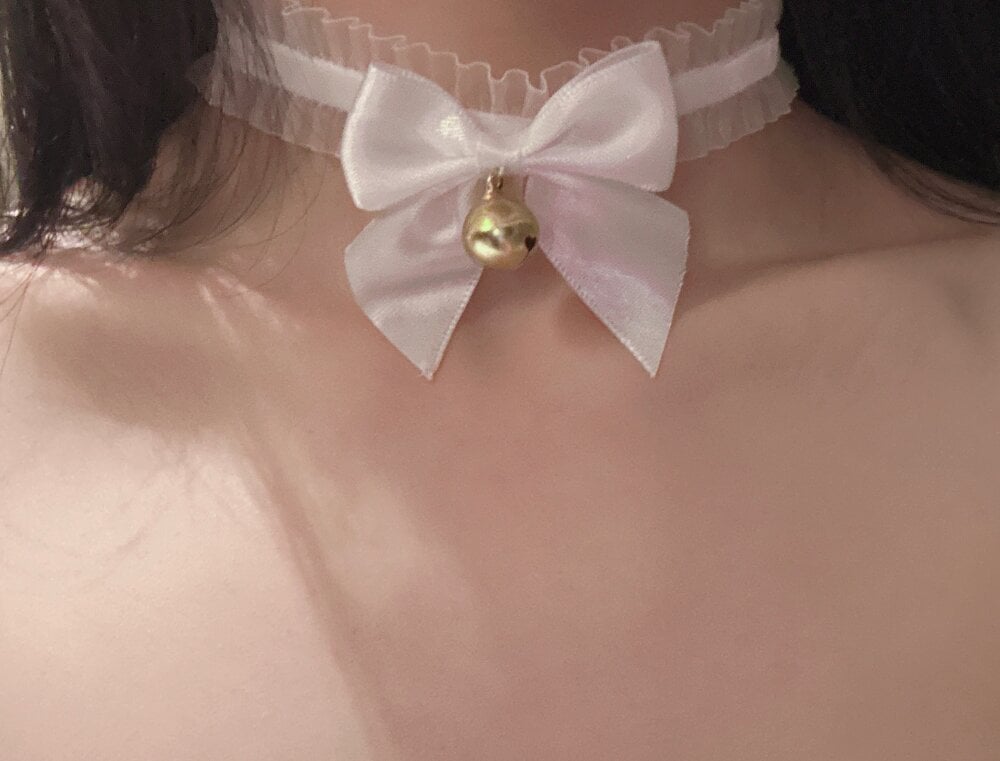 Live sex webcam photo for Yomi-11 #278759347