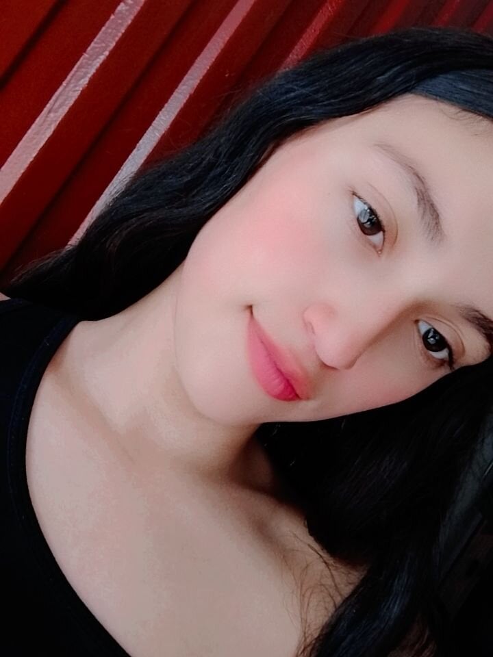 mega-camsex.com camila-lol livesex profile in latino cams