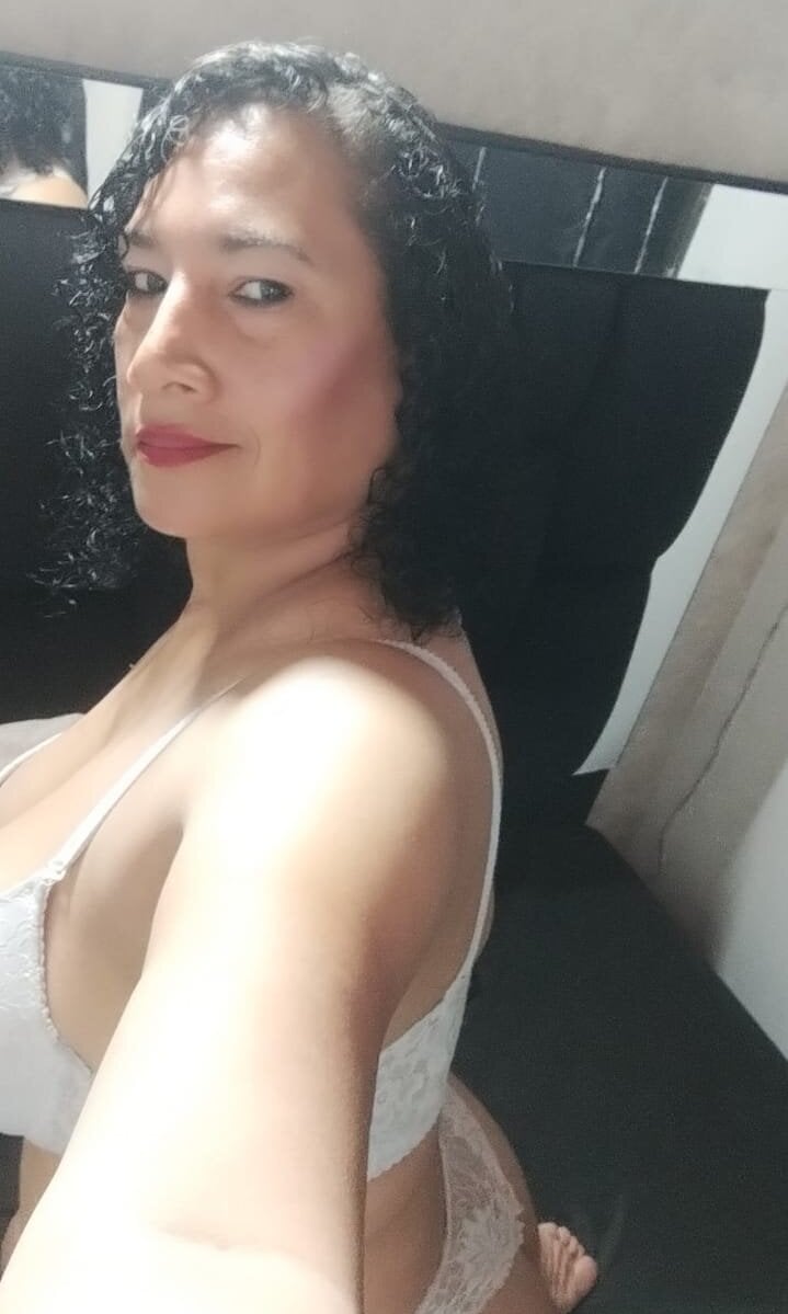 Mariam_perez's chat room