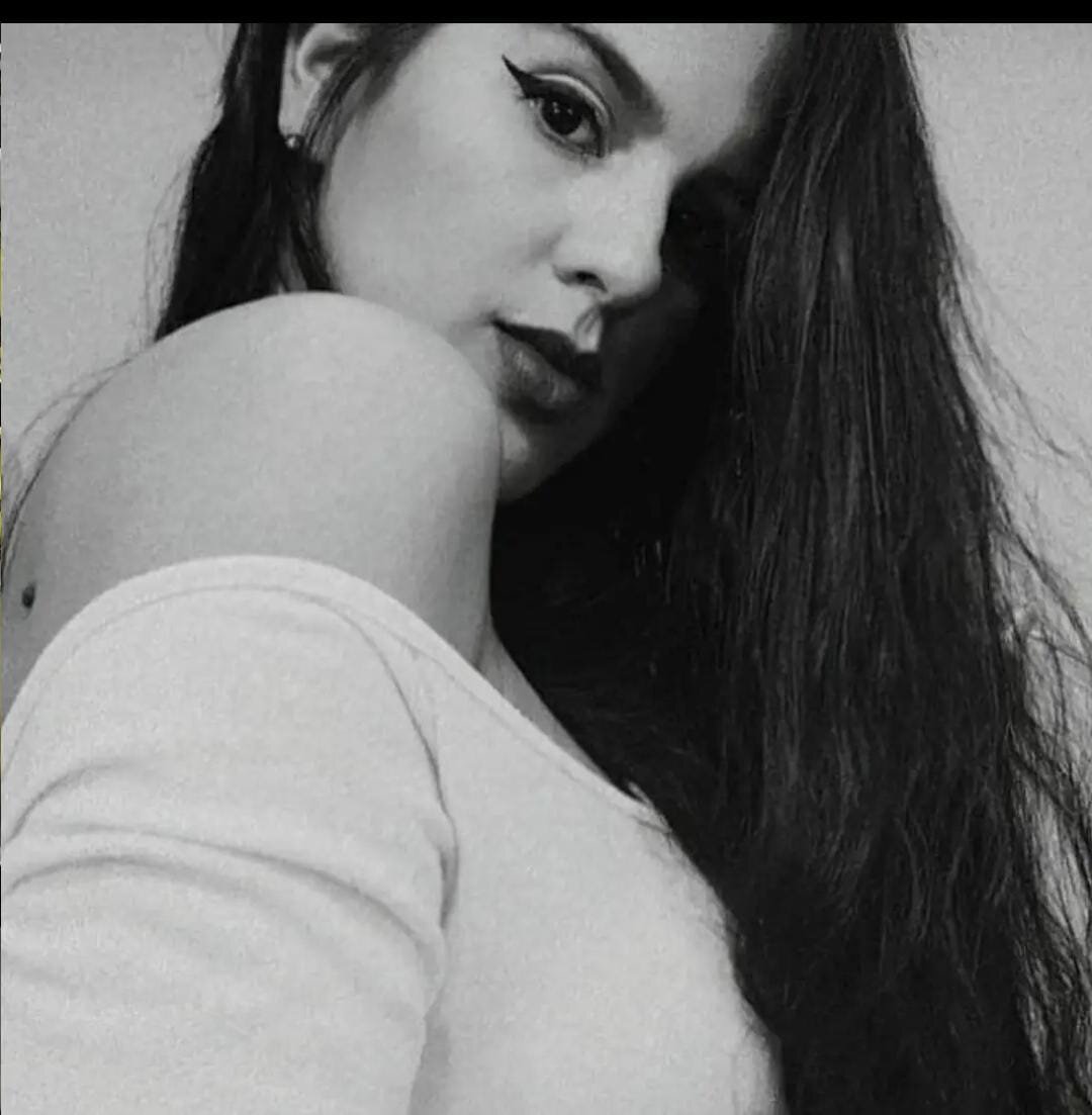 bella_moss