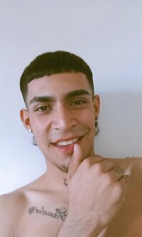 Cash_Master_San's Offline XXX Chat